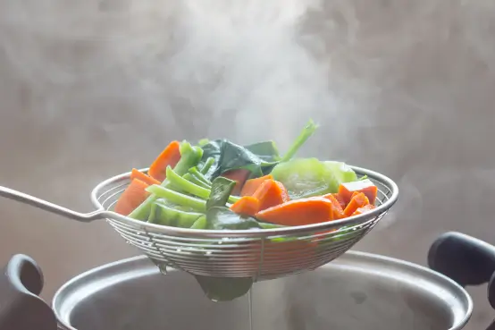 Cómo cocinar al vapor para sacarles el máximo partido a los alimentos