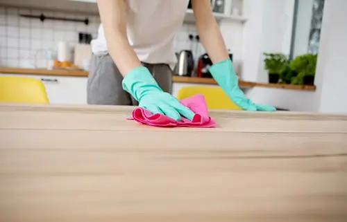 Cómo puede ayudarte el vinagre a limpiar y desinfectar tu casa