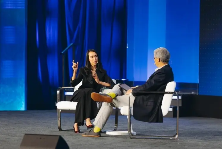 SANTALUCÍA refuerza su liderazgo en experiencia de cliente tras el reconocimiento internacional de Medallia a Paloma Paraja en los Expy Awards 2026