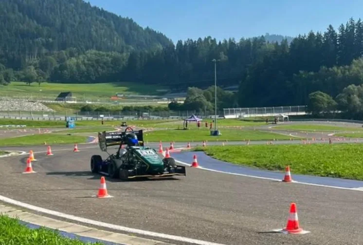 SANTALUCÍA acompaña al ISC Racing Team en una nueva temporada de competición internacional